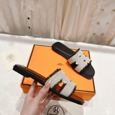 Hermes Slippers